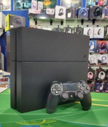 USADA Consola PS4 FAT 1TB + joystick negro